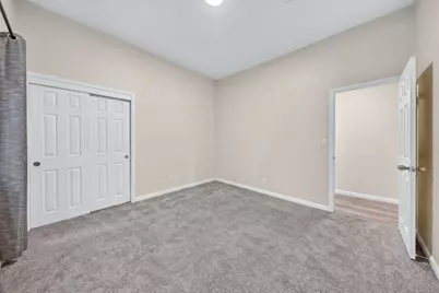 585 E Saint James St, San Jose, CA 95112 - Photo 23