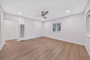 585 E St James St, San Jose, CA 95112 - Photo 35