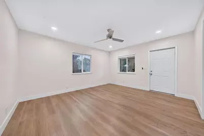 585 E Saint James St, San Jose, CA 95112 - Photo 39