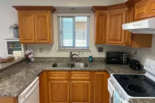 1664 Hollowcreek Pl, San Jose, CA 95121 - Photo 3