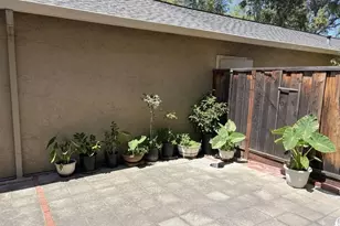 1664 Hollowcreek Pl, San Jose, CA 95121 - Photo 7