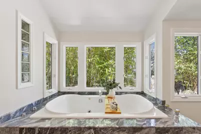 13385 Surrey Ln, Saratoga, CA 95070 - Photo 27