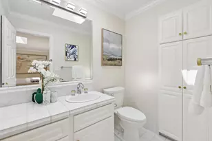 13385 Surrey Ln, Saratoga, CA 95070 - Photo 31