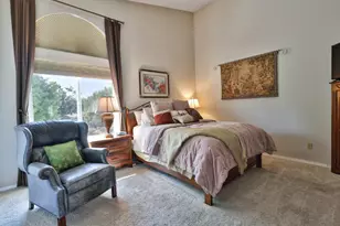 1487 Carrington Cir, San Jose, CA 95125 - Photo 15