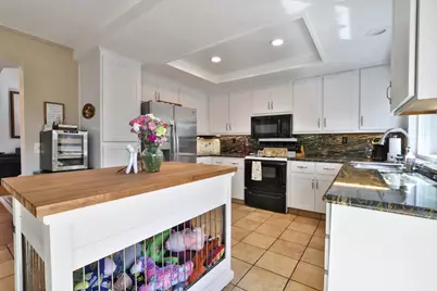 1487 Carrington Cir, San Jose, CA 95125 - Photo 11