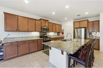 290 Heartland Dr, Hollister, CA 95023 - Photo 9
