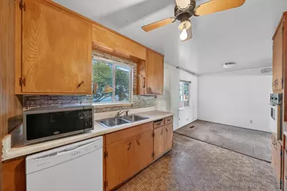 2100 Camino De Los Robles, Menlo Park, CA 94025 - Photo 7