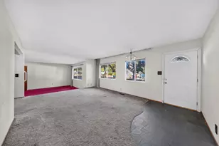 2100 Camino De Los Robles, Menlo Park, CA 94025 - Photo 13