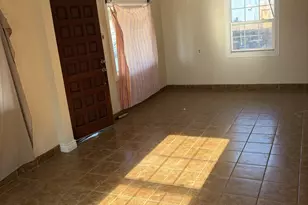 563 A St, Hollister, CA 95023 - Photo 3