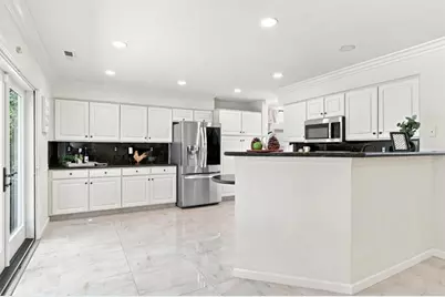 1301 Peregrine Dr, Gilroy, CA 95020 - Photo 11