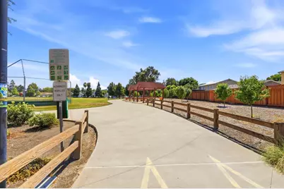 1301 Peregrine Dr, Gilroy, CA 95020 - Photo 41
