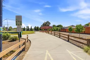 1301 Peregrine Dr, Gilroy, CA 95020 - Photo 41