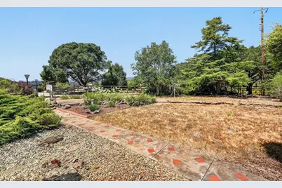 211 Smith Rd, Watsonville, CA 95076 - Photo 63