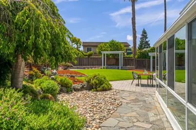 1092 Fuchsia Dr, Sunnyvale, CA 94086 - Photo 49