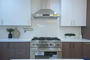 1137 Champagne Ln, San Jose, CA 95132 - Photo 9
