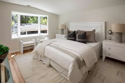 13100 Byrd Ln, Los Altos Hills, CA 94022 - Photo 17