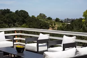 13100 Byrd Ln, Los Altos Hills, CA 94022 - Photo 11