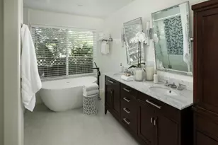 2070 Robinhood Ln, Los Altos, CA 94024 - Photo 13