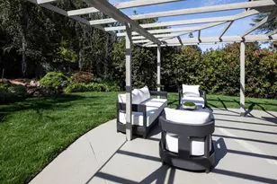 2070 Robinhood Ln, Los Altos, CA 94024 - Photo 21