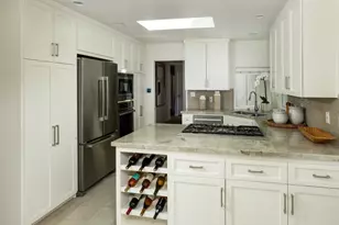 2070 Robinhood Ln, Los Altos, CA 94024 - Photo 9