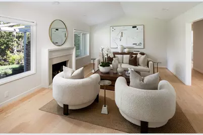 2070 Robinhood Ln, Los Altos, CA 94024 - Photo 3