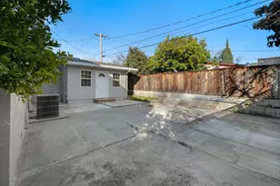 100 Beacon Dr, Milpitas, CA 95035 - Photo 23