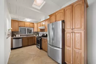 100 Beacon Dr, Milpitas, CA 95035 - Photo 7