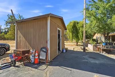 925 Ohio Ave, Modesto, CA 95358 - Photo 31