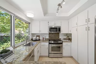 709 Carlisle Way, Sunnyvale, CA 94087 - Photo 17