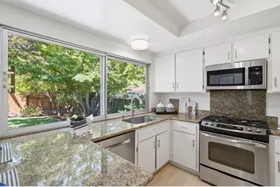 709 Carlisle Way, Sunnyvale, CA 94087 - Photo 15