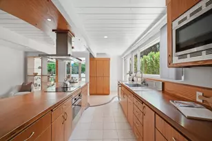 941 Eichler Dr, Mountain View, CA 94040 - Photo 17
