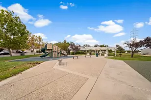 272 Edgewater Dr, Milpitas, CA 95035 - Photo 41