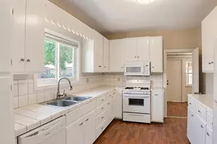 334 S 2nd Ave, Oakdale, CA 95361 - Photo 17
