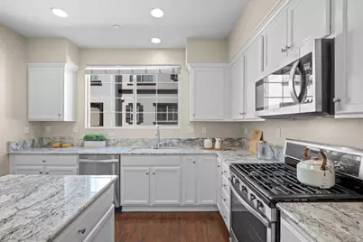1052 Chamomile Wkwy, San Jose, CA 95133 - Photo 17