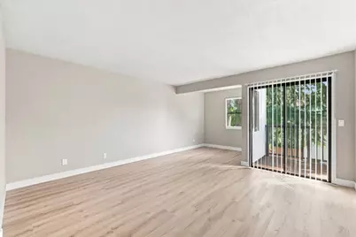 771 Williamsburg Way B, Gilroy, CA 95020 - Photo 17
