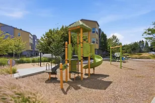 1937 Galileo Ln, San Jose, CA 95133 - Photo 29