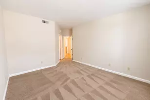 7712 Galloway Dr, San Jose, CA 95135 - Photo 23