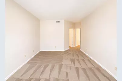 7712 Galloway Dr, San Jose, CA 95135 - Photo 25