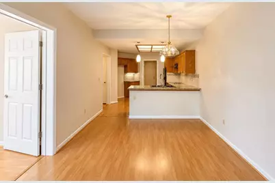7712 Galloway Dr, San Jose, CA 95135 - Photo 17