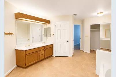 7712 Galloway Dr, San Jose, CA 95135 - Photo 27