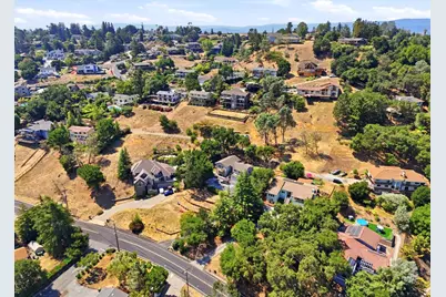 17411 Holiday Dr, Morgan Hill, CA 95037 - Photo 67