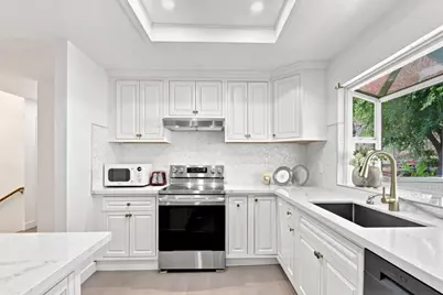 17411 Holiday Dr, Morgan Hill, CA 95037 - Photo 19