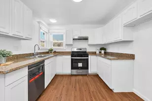 425 W 8th St, Pittsburg, CA 94565 - Photo 9