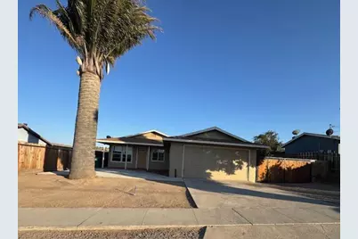 45120 Crown Ave, King City, CA 93930 - Photo 1