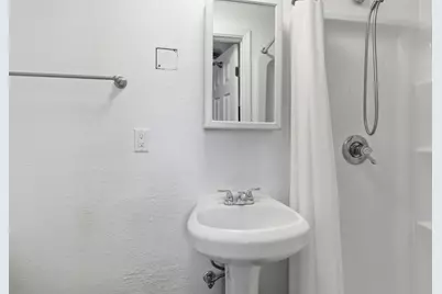2736 Reno Dr, San Jose, CA 95148 - Photo 19