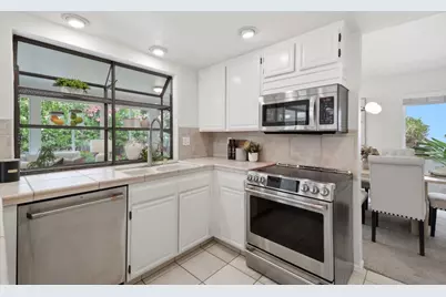 1210 Spruance, San Jose, CA 95128 - Photo 9