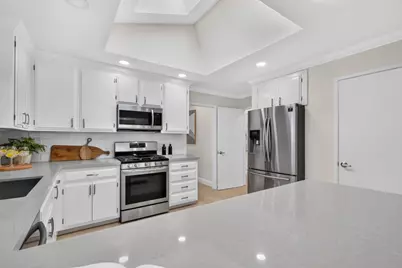 14271 Springer Ave, Saratoga, CA 95070 - Photo 9
