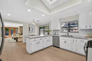 14271 Springer Ave, Saratoga, CA 95070 - Photo 7