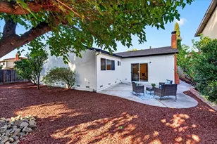 1055 Summerwood Ct, San Jose, CA 95132 - Photo 43