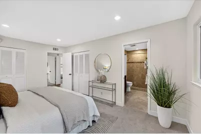 1055 Summerwood Ct, San Jose, CA 95132 - Photo 27